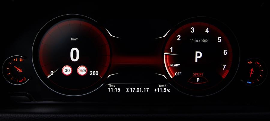 Панель приборов BMW 430i Convertible Luxury Line 2017 года  (WW) (фото 38 из 60)